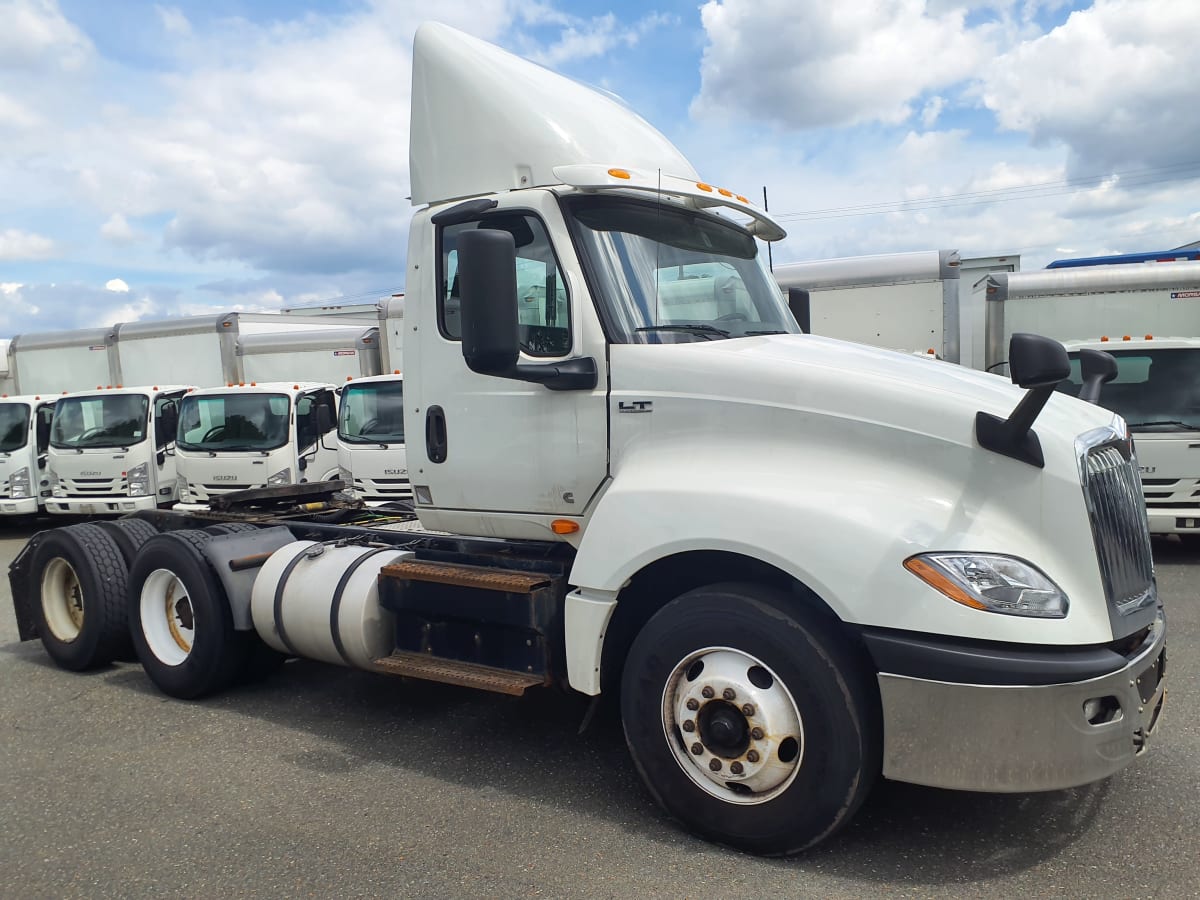 2019 Navistar International LT625 DAYCAB T/A 861452