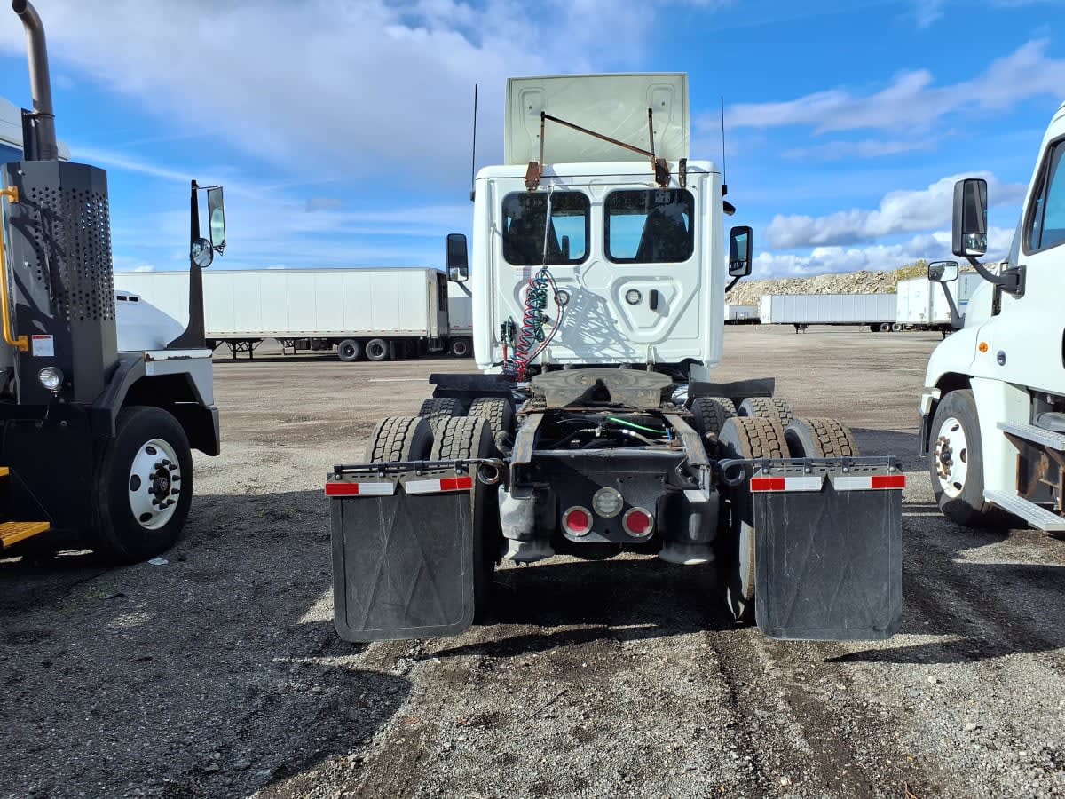 2019 Freightliner - image 5