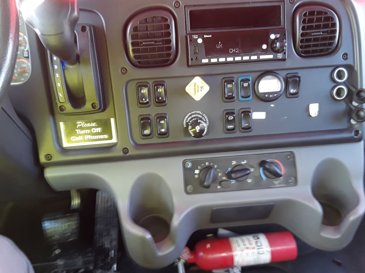 2019 Freightliner/Mercedes M2 106 861563