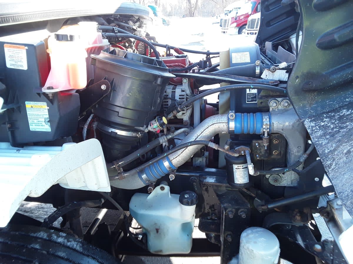 2019 Freightliner/Mercedes M2 106 861563