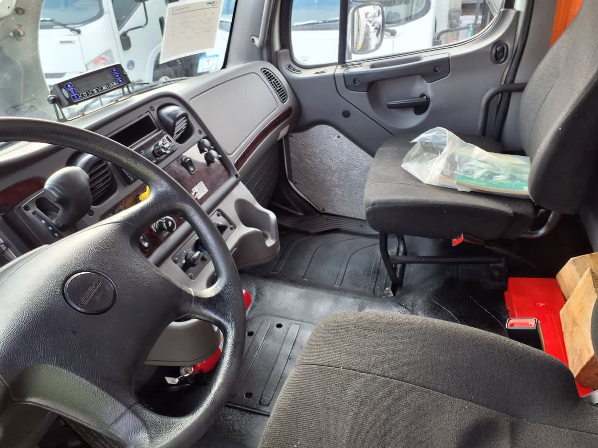 2019 Freightliner/Mercedes M2 106 861575