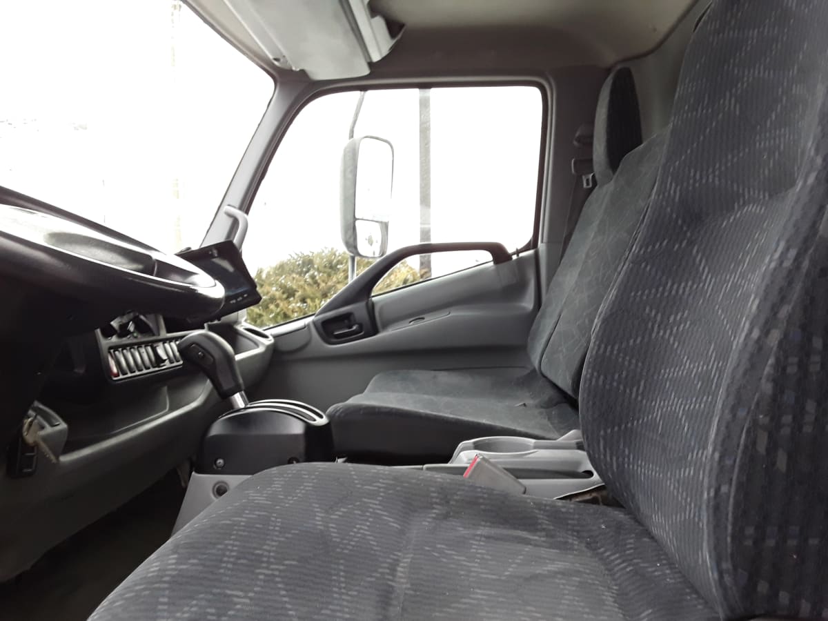 2019 Hino HINO 195 861586