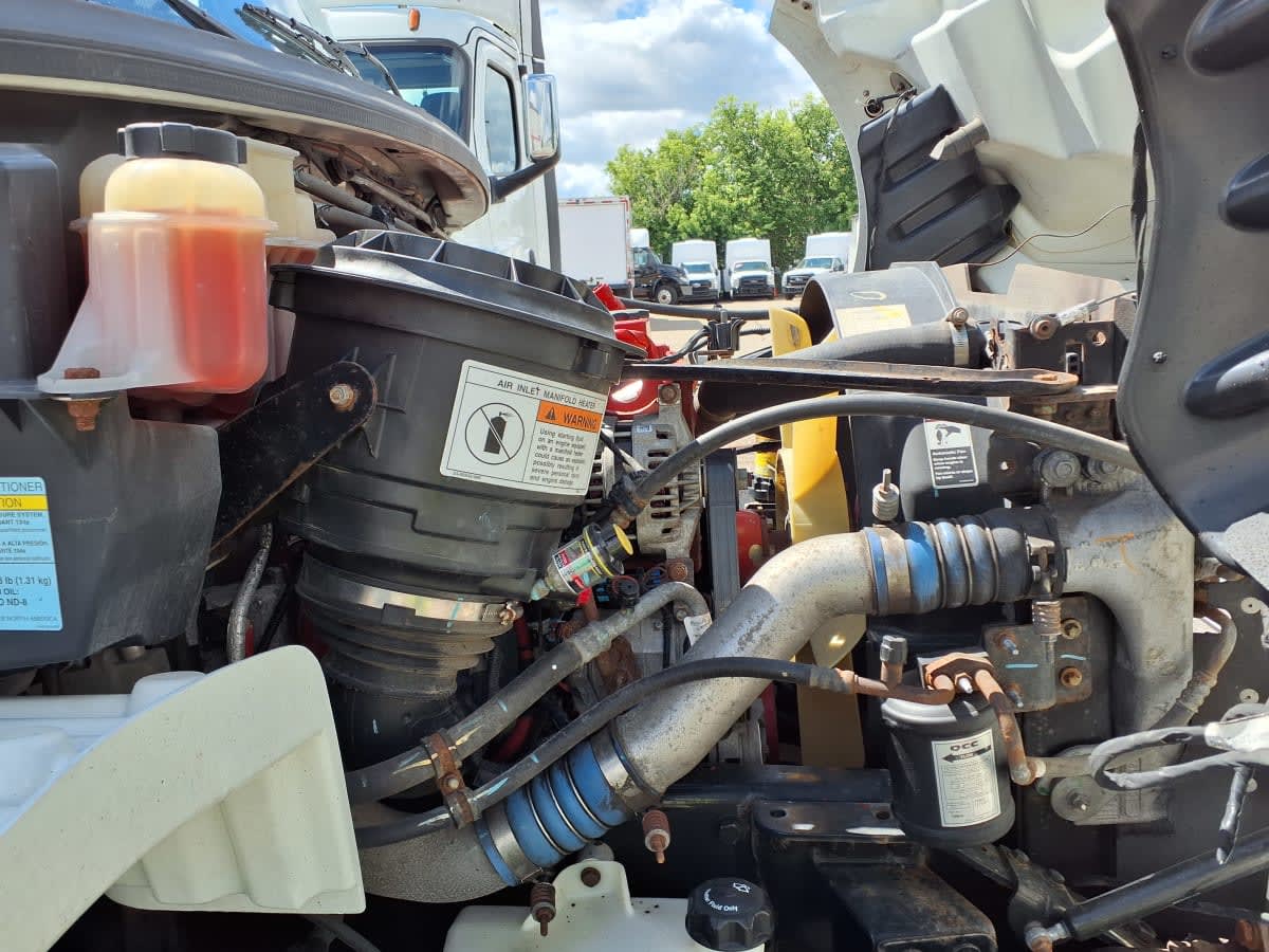 2019 Freightliner M2 106 861652