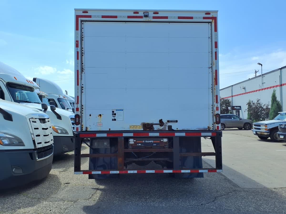 2019 Freightliner M2 106 861653