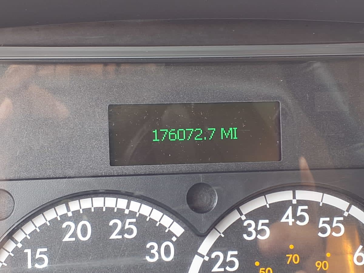 2019 Freightliner M2 106 861657