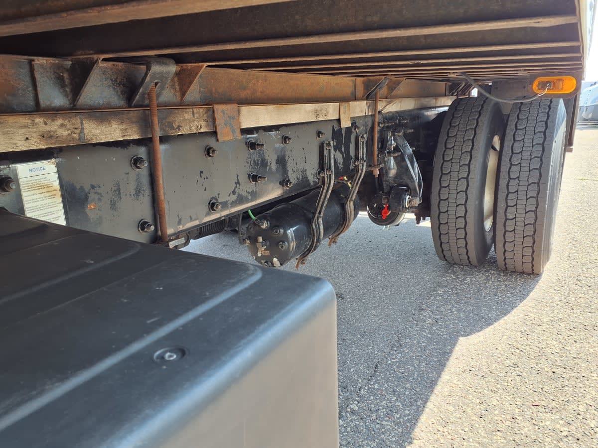 2019 Freightliner M2 106 861659