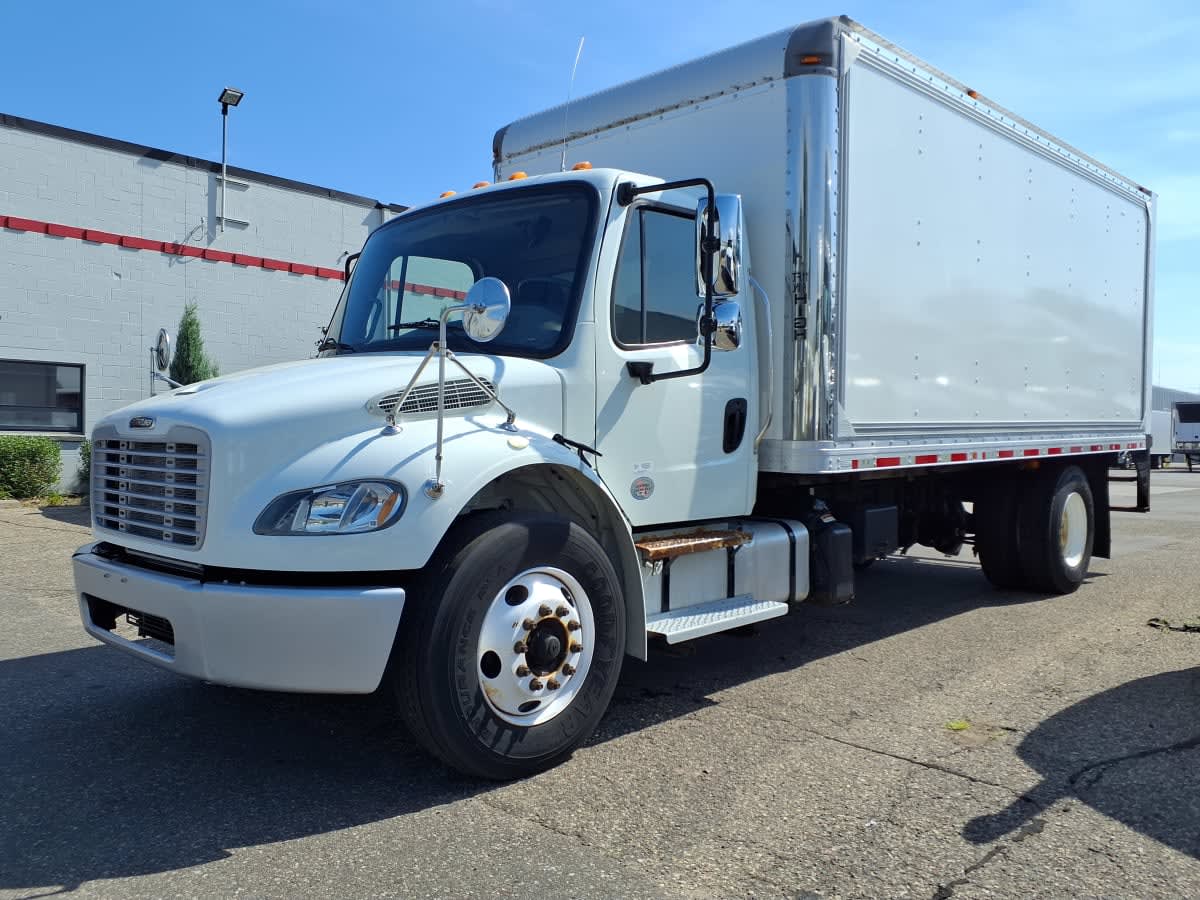 2019 Freightliner M2 106 861659