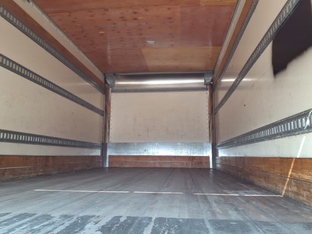 2019 Freightliner M2 106 861659