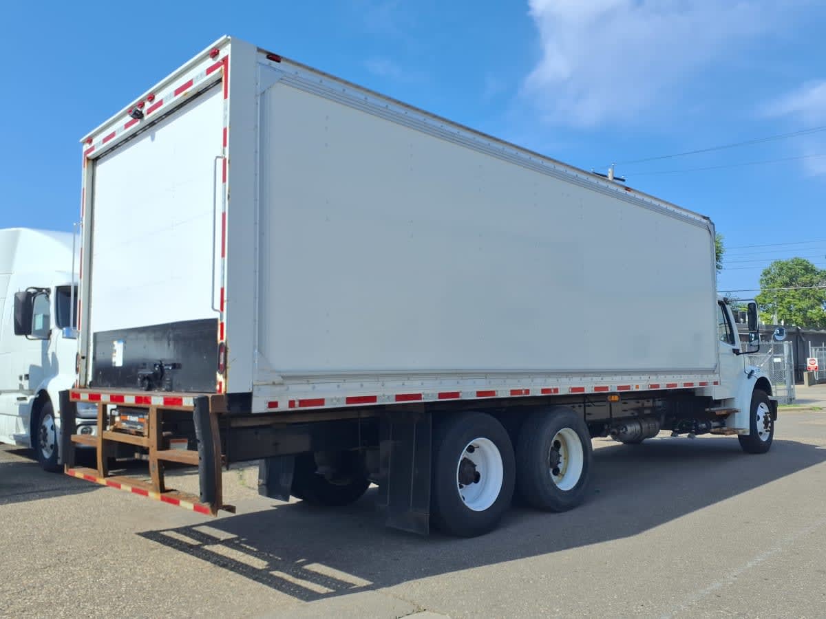 2019 Freightliner M2 106 861665