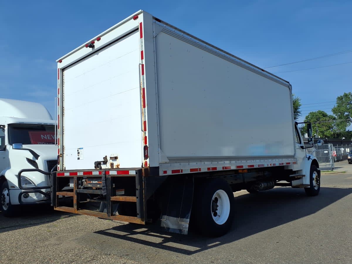 2019 Freightliner M2 106 861827