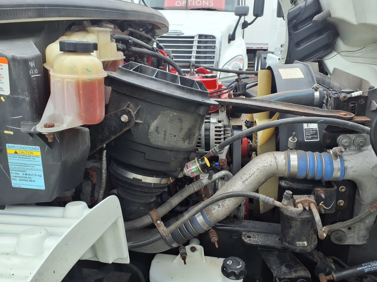 2019 Freightliner M2 106 861829