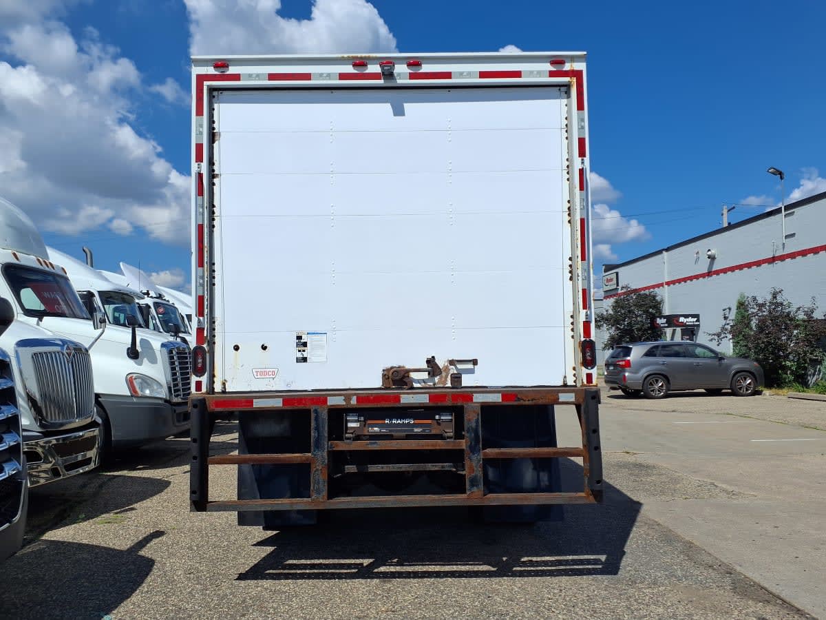 2019 Freightliner M2 106 861835