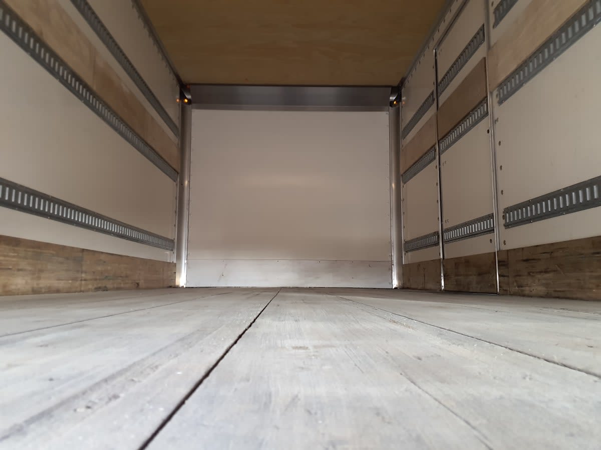 2019 Freightliner M2 106 861846