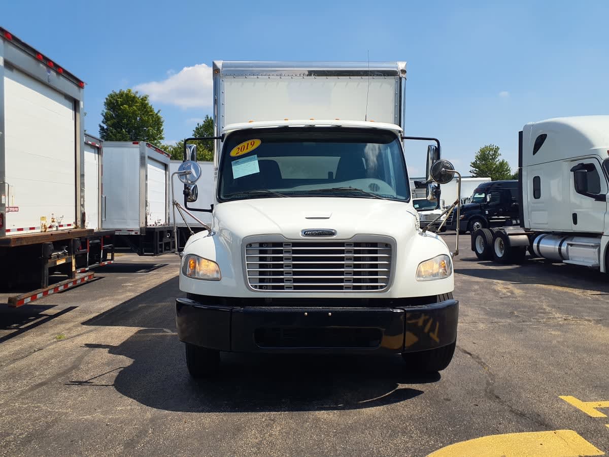 2019 Freightliner M2 106 861851