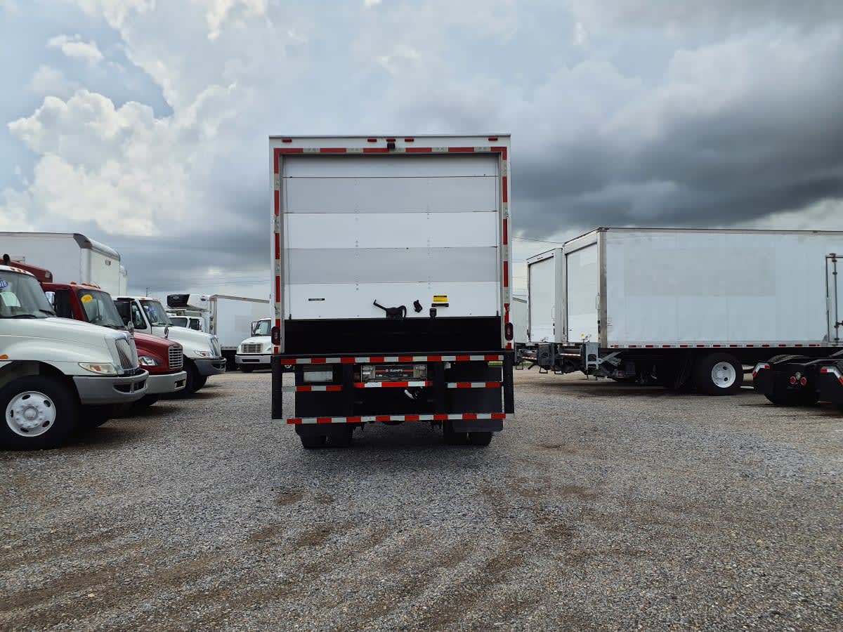 2019 Freightliner M2 106 861866