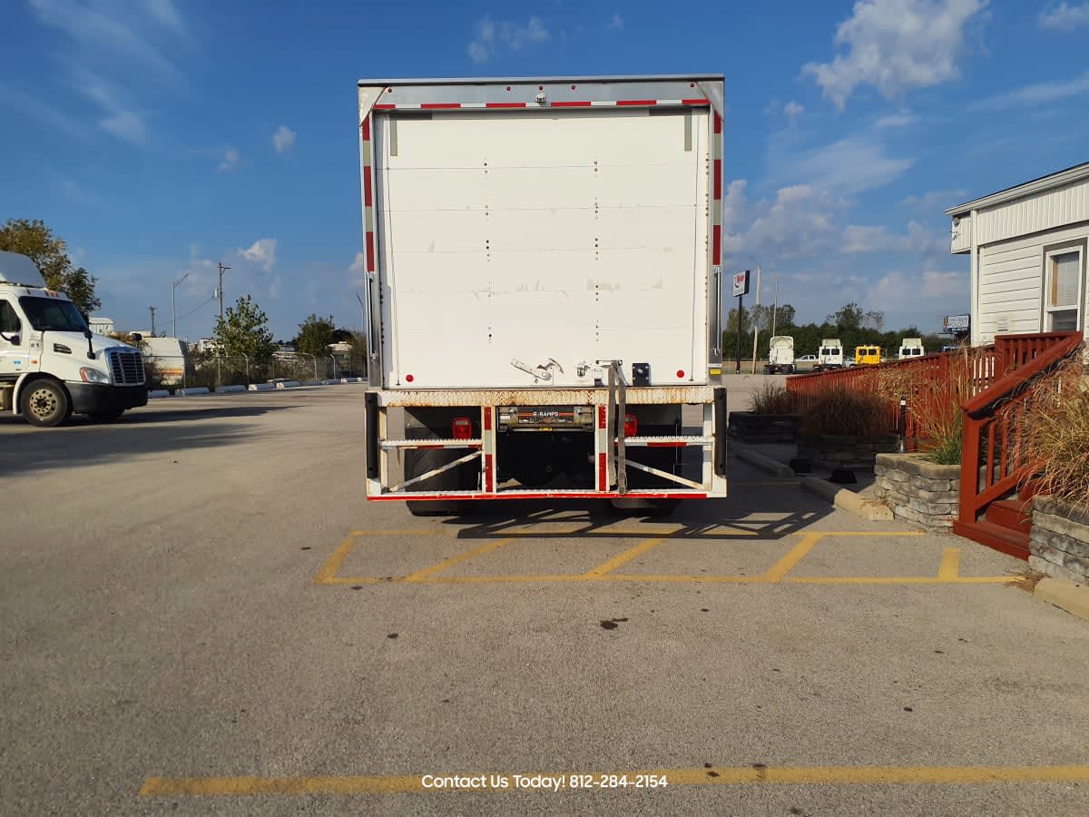 2019 Freightliner/Mercedes M2 106 861903