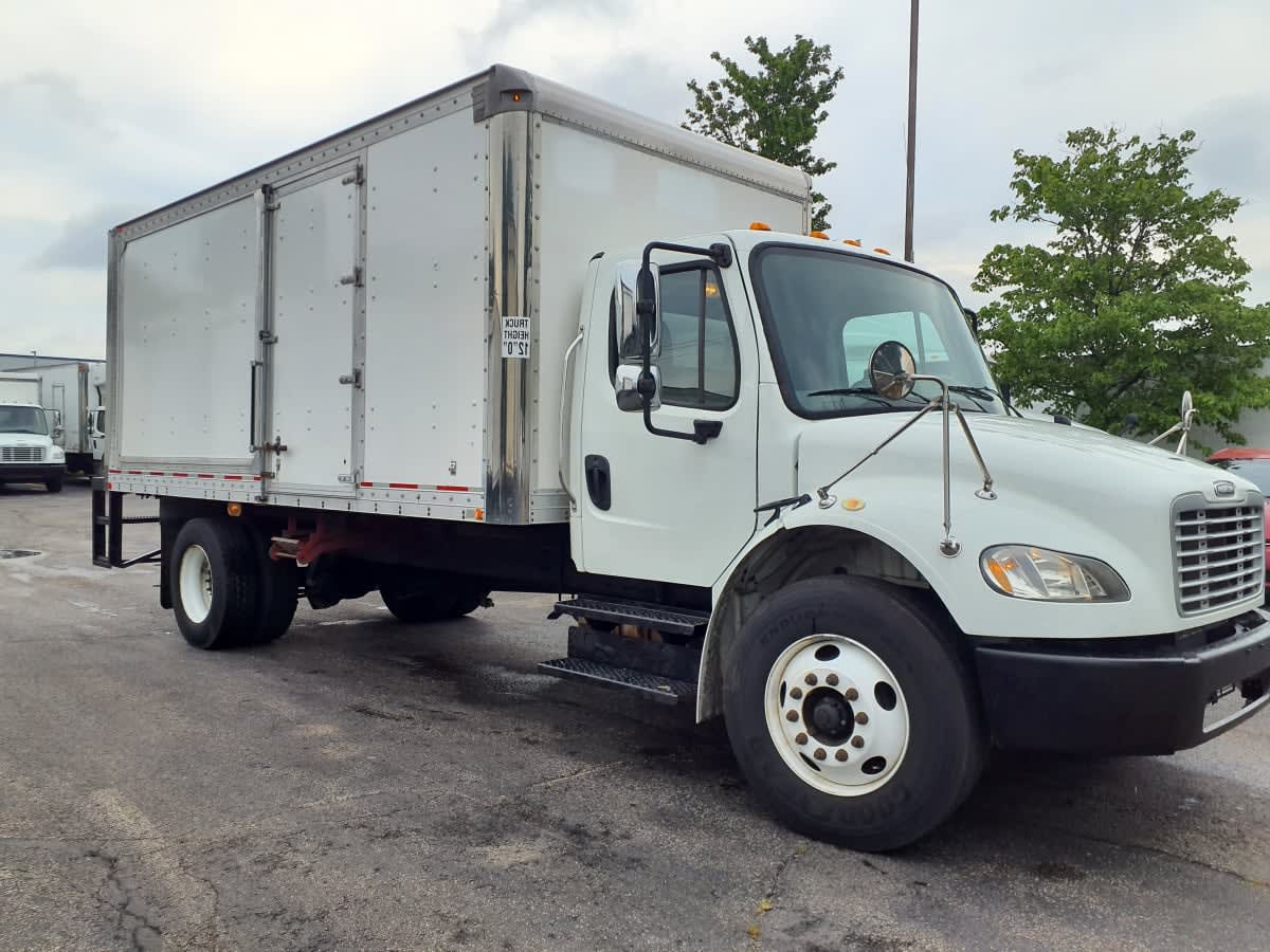 2019 Freightliner M2 106 861944