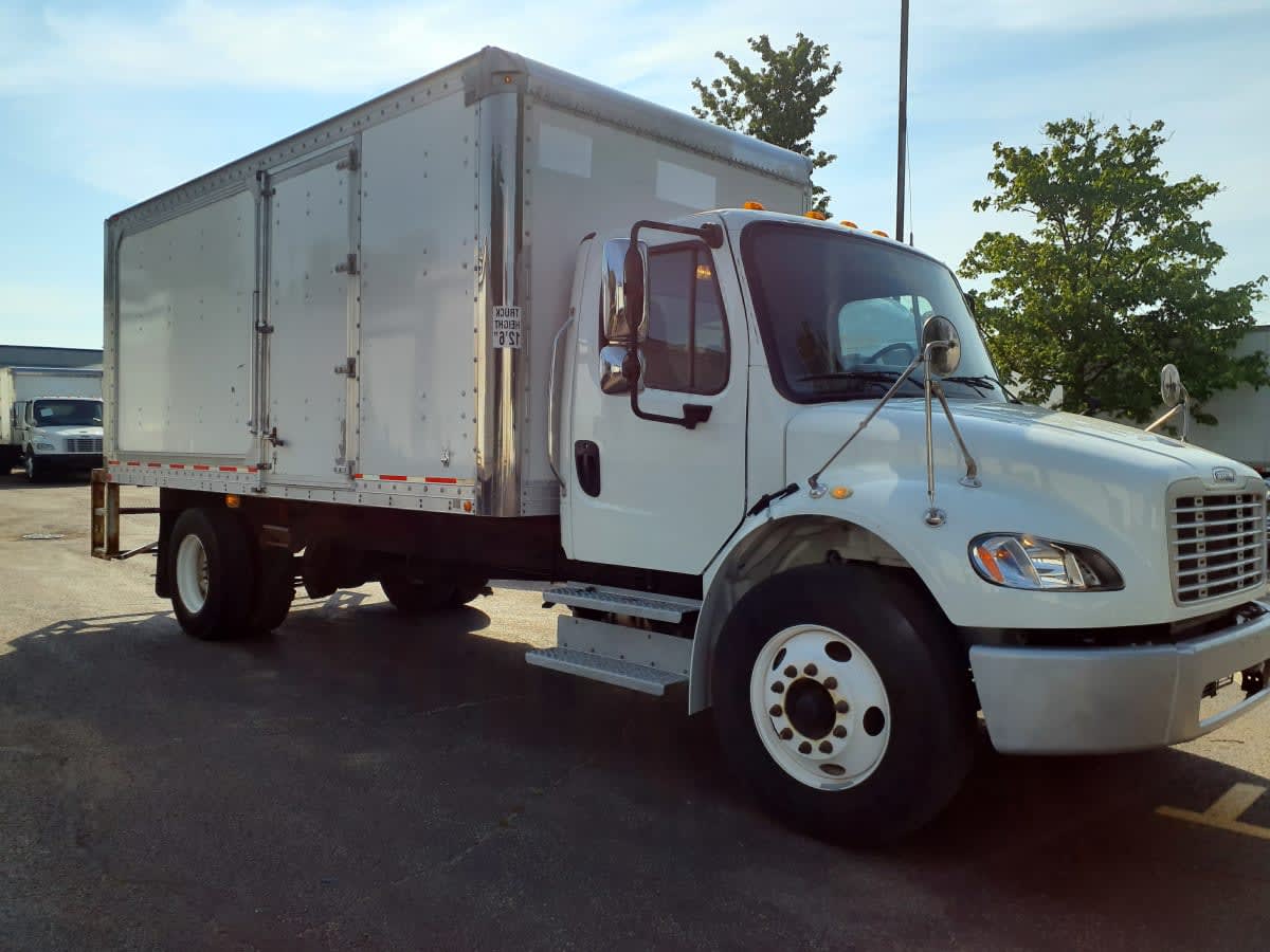 2019 Freightliner M2 106 861953