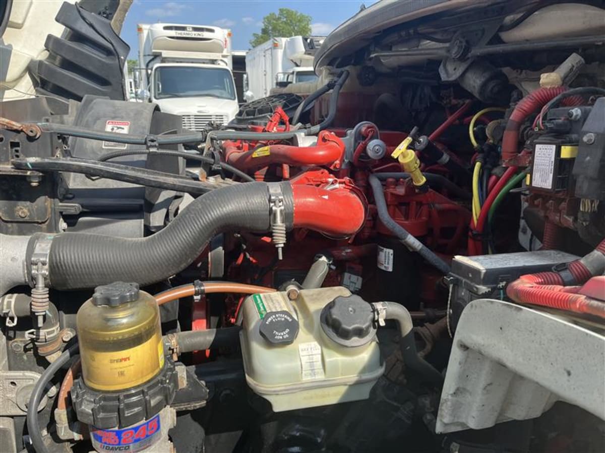 2019 Freightliner M2 106 861974