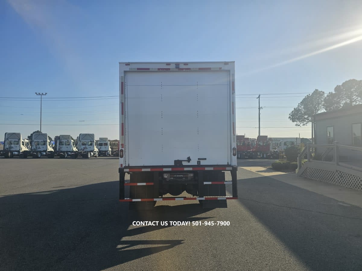 2019 Freightliner/Mercedes M2 106 861981