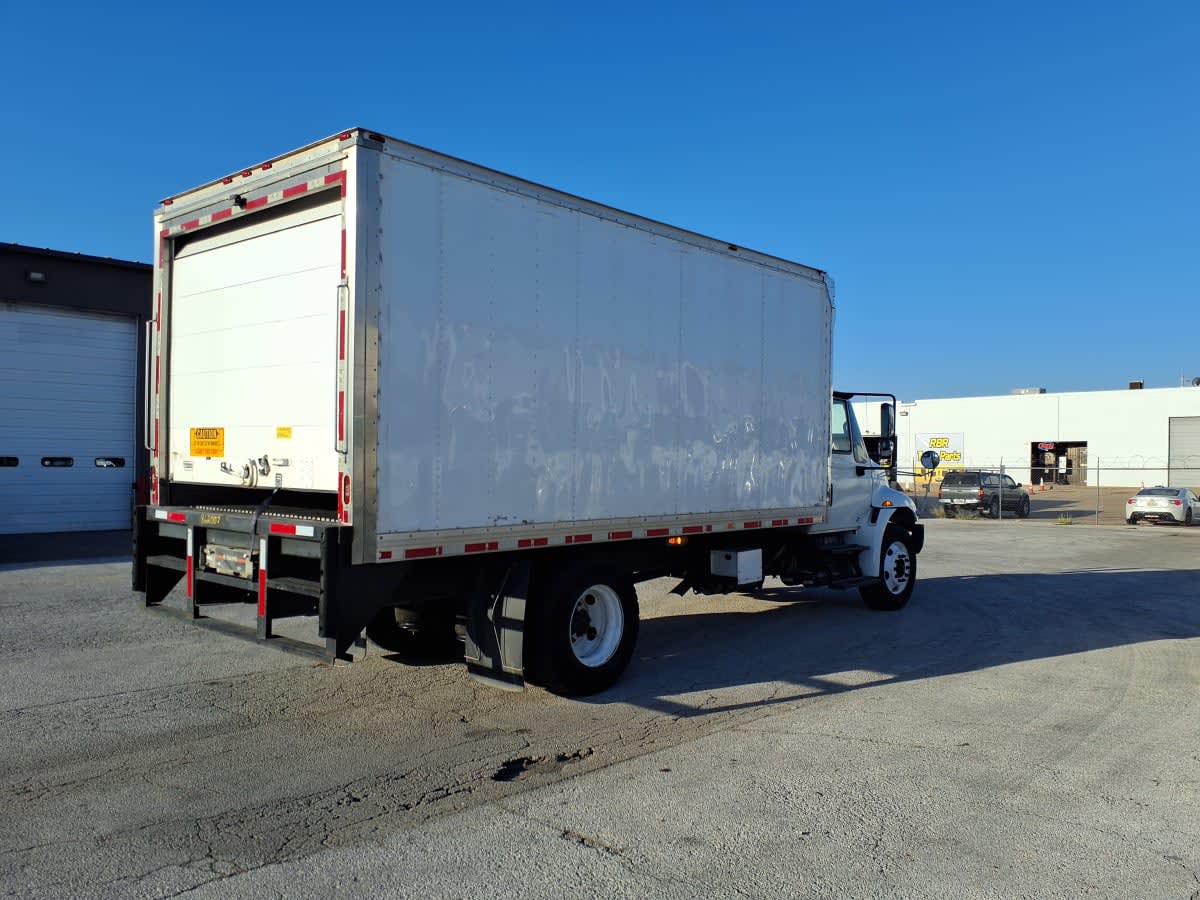 2019 Navistar International 4300 862007