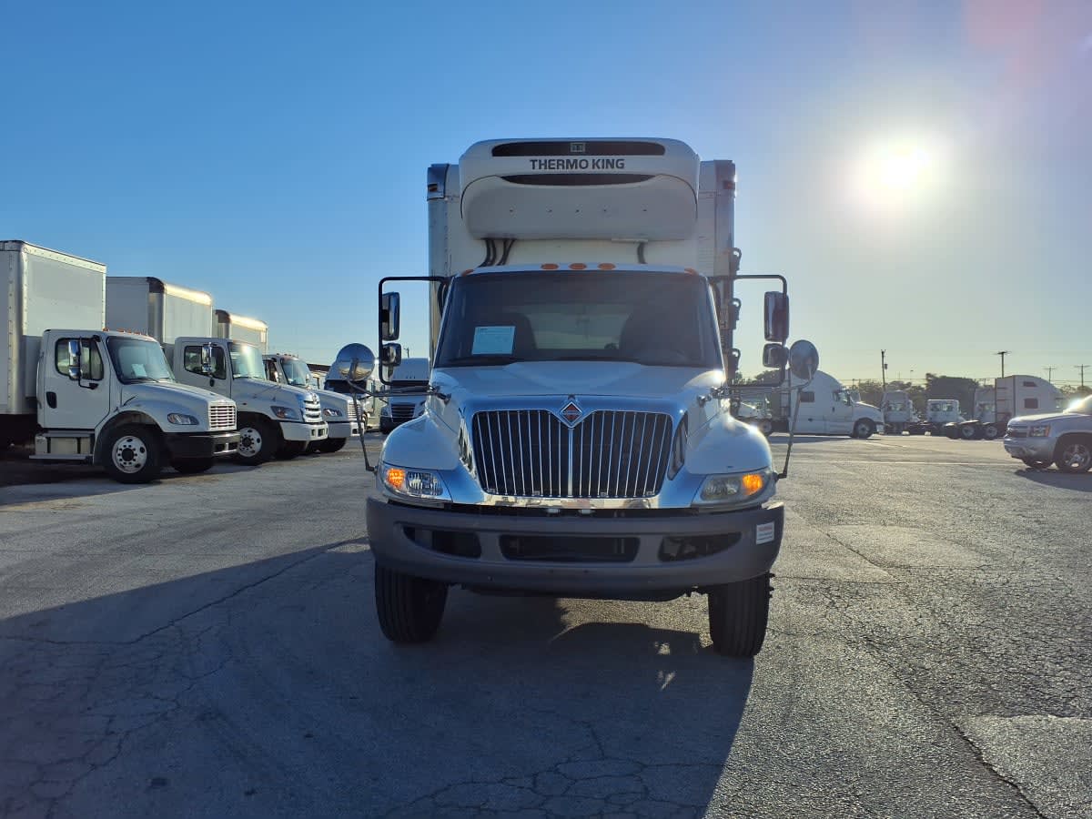2019 Navistar International 4300 862007