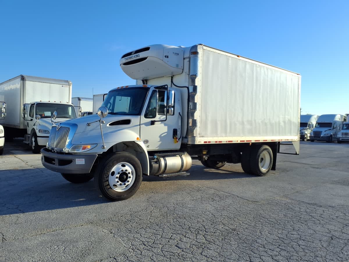 2019 Navistar International 4300 862007