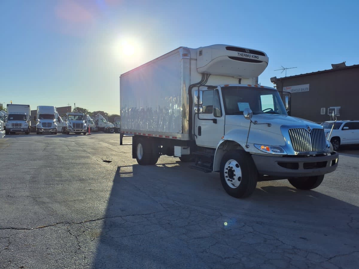 2019 Navistar International 4300 862007