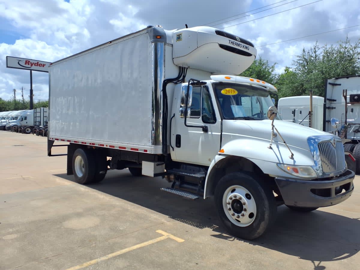 2019 Navistar International 4300 862041