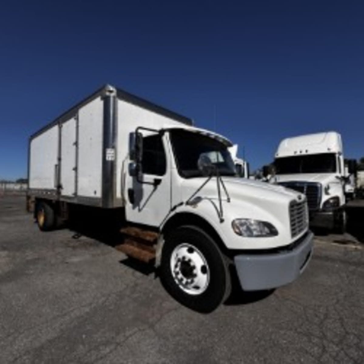 2019 Freightliner M2 106 862111