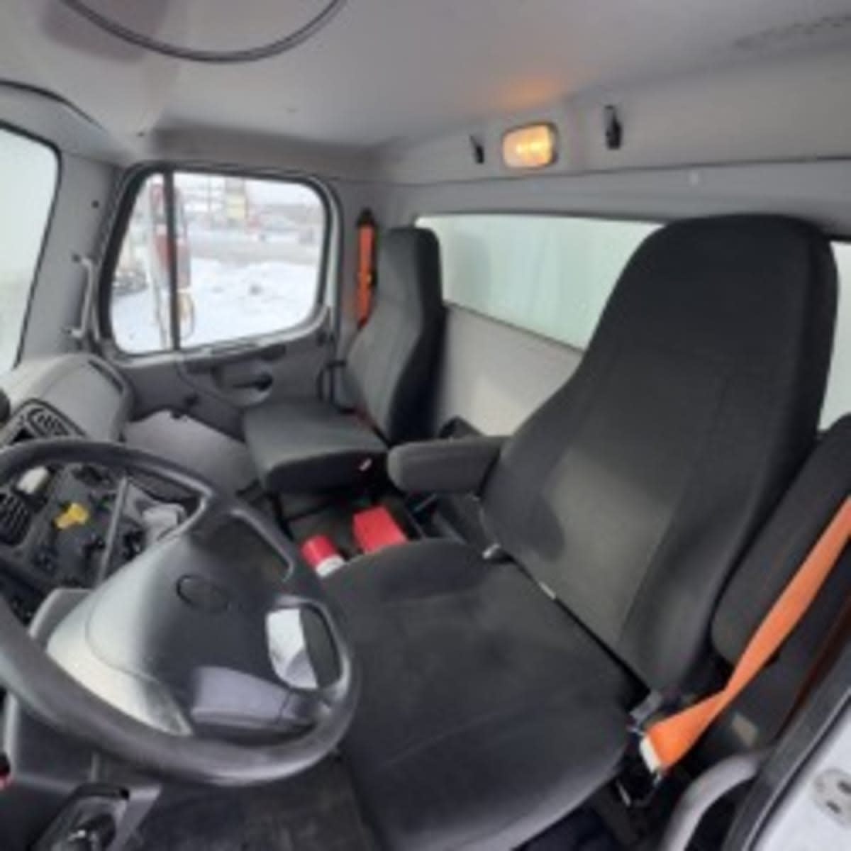 2019 Freightliner/Mercedes M2 106 862123