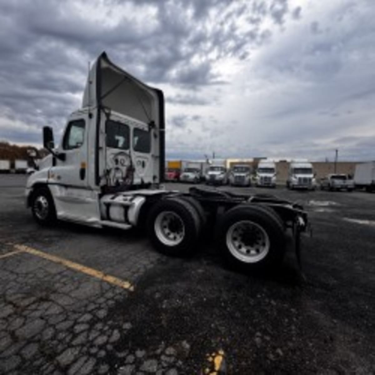 2019 Freightliner - image 4