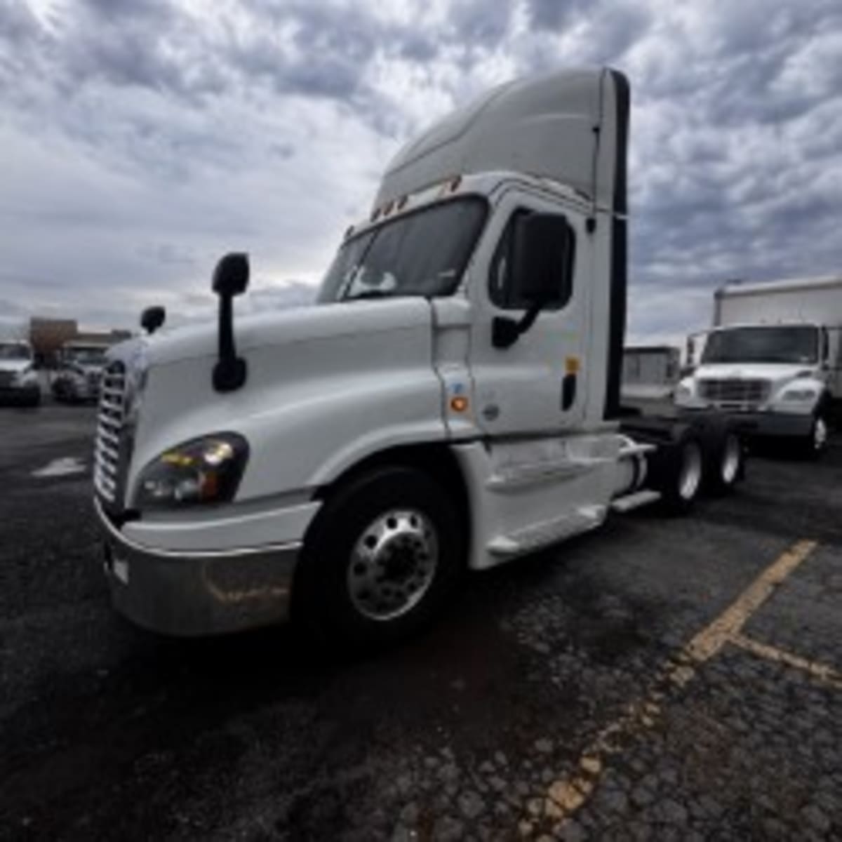 2019 Freightliner - image 1