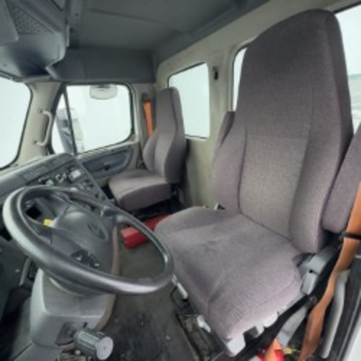 2019 Freightliner - image 7
