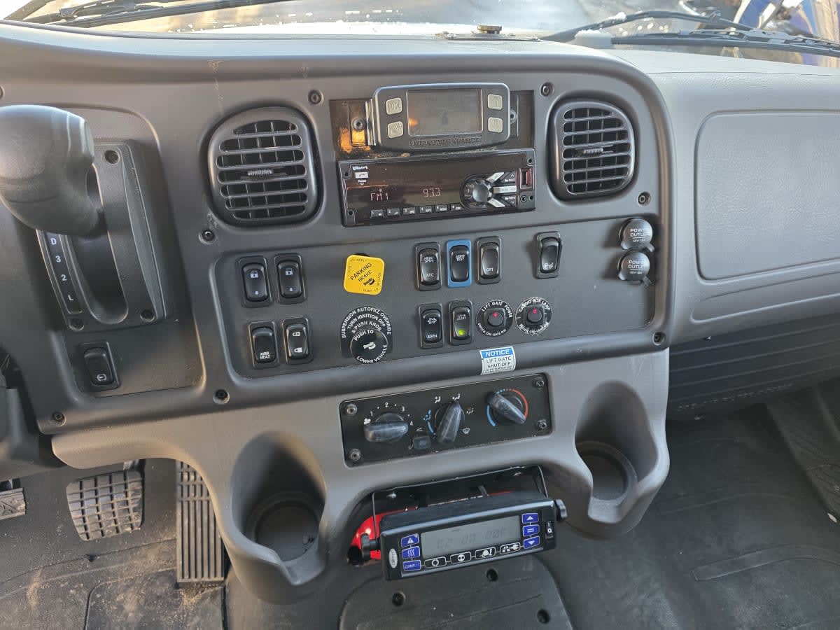 2019 Freightliner/Mercedes M2 106 862220