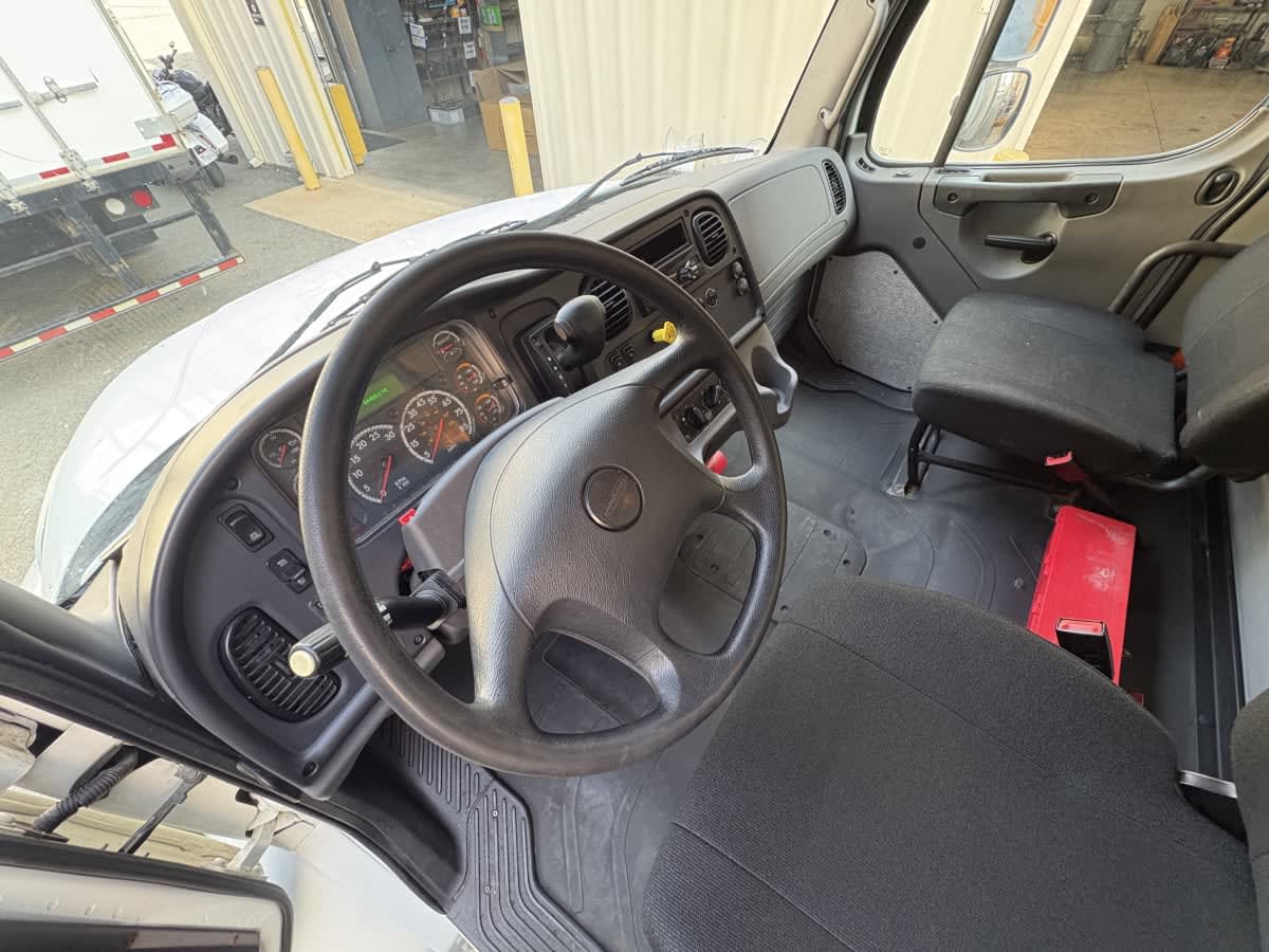 2019 Freightliner/Mercedes M2 106 862435