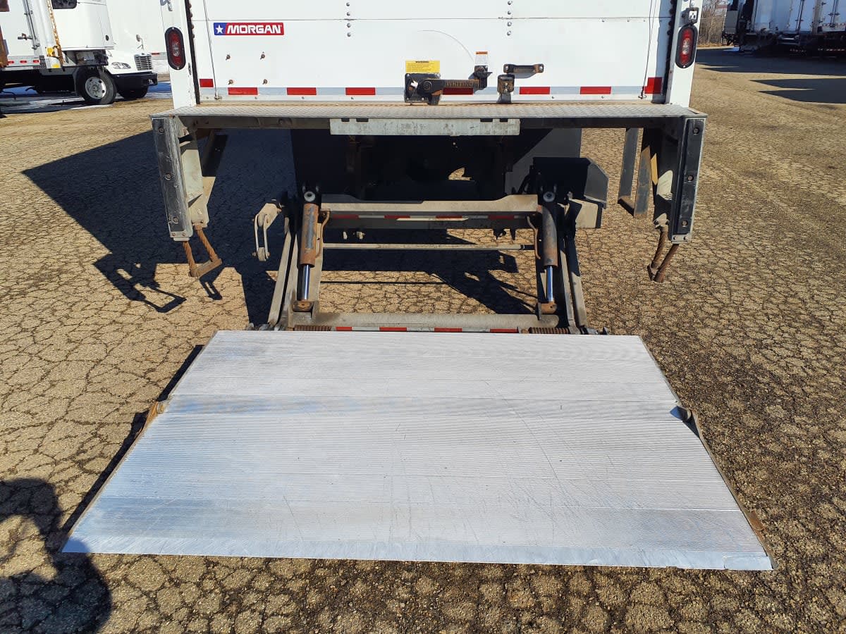 2019 Freightliner/Mercedes M2 106 862463