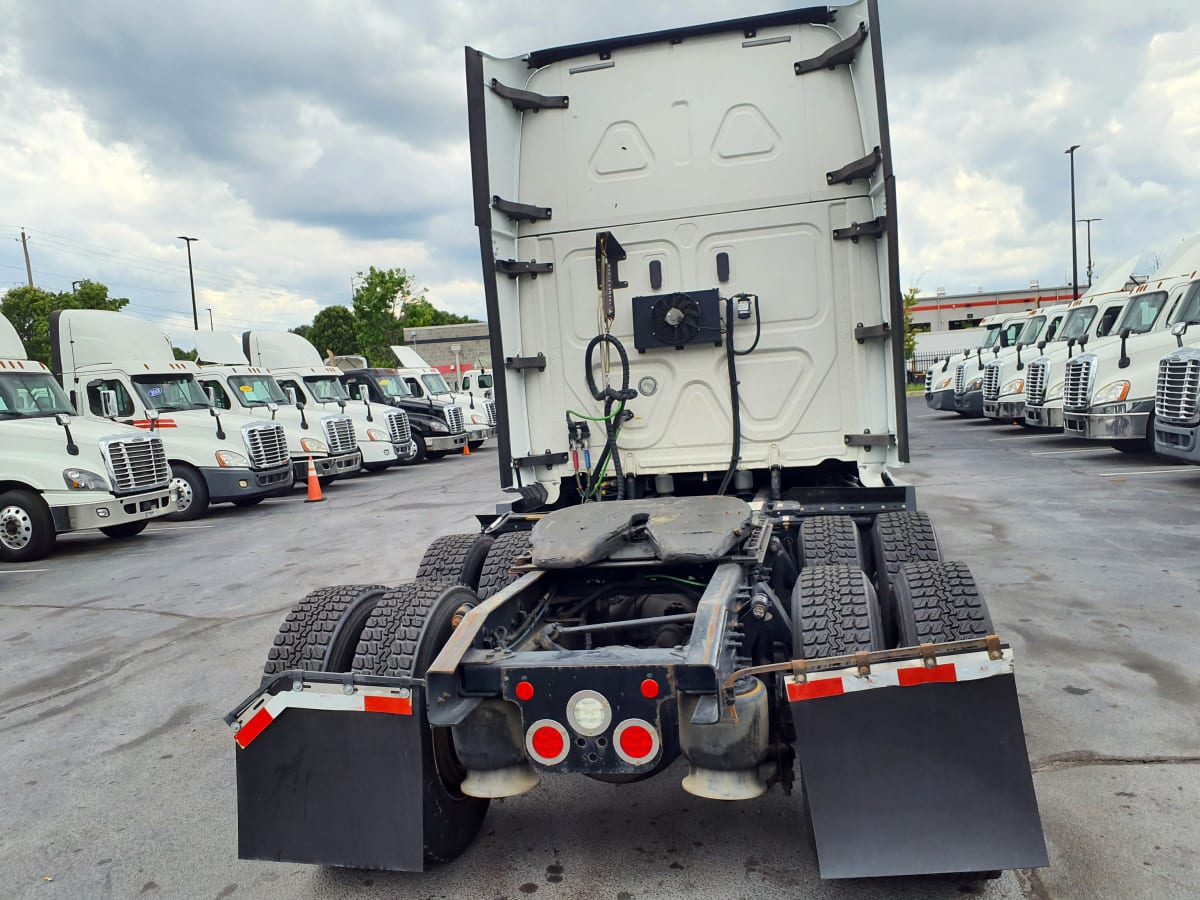 2019 Freightliner/Mercedes CASCADIA 125 862525