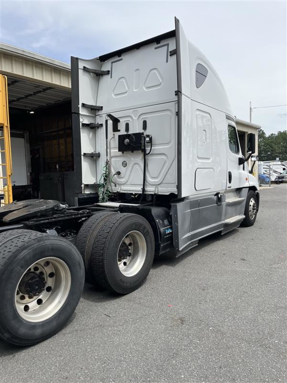 2019 Freightliner/Mercedes CASCADIA 125 862559