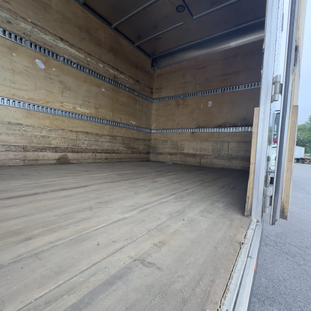 2019 Freightliner M2 106 862572