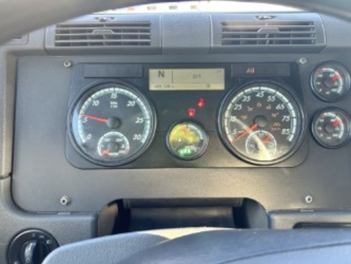 2019 Freightliner - image 9