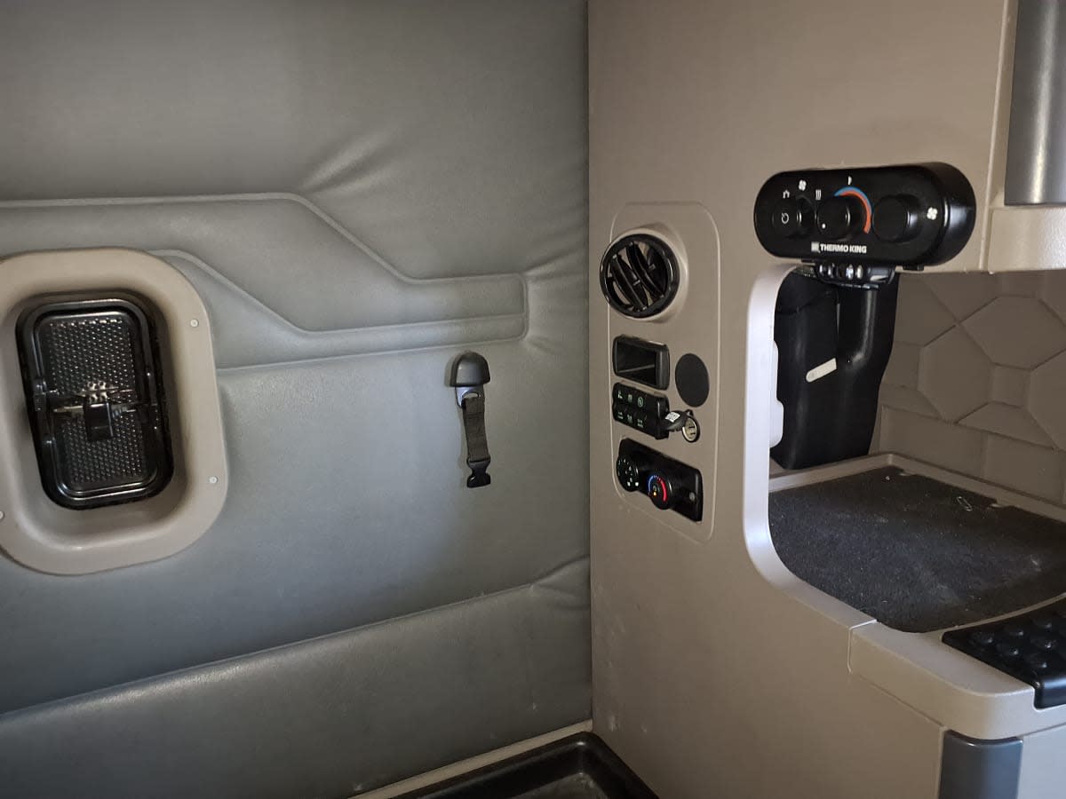 2019 Freightliner CASCADIA 125 862632