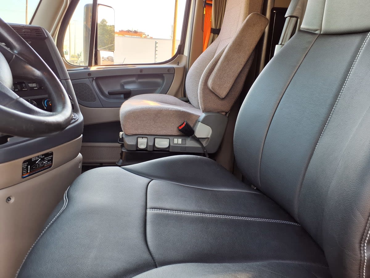 2019 Freightliner CASCADIA 125 862632