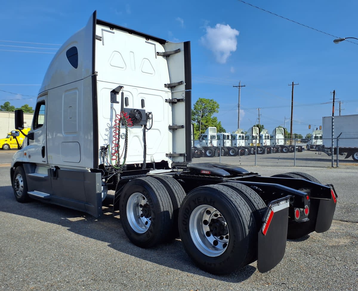2019 Freightliner CASCADIA 125 862632