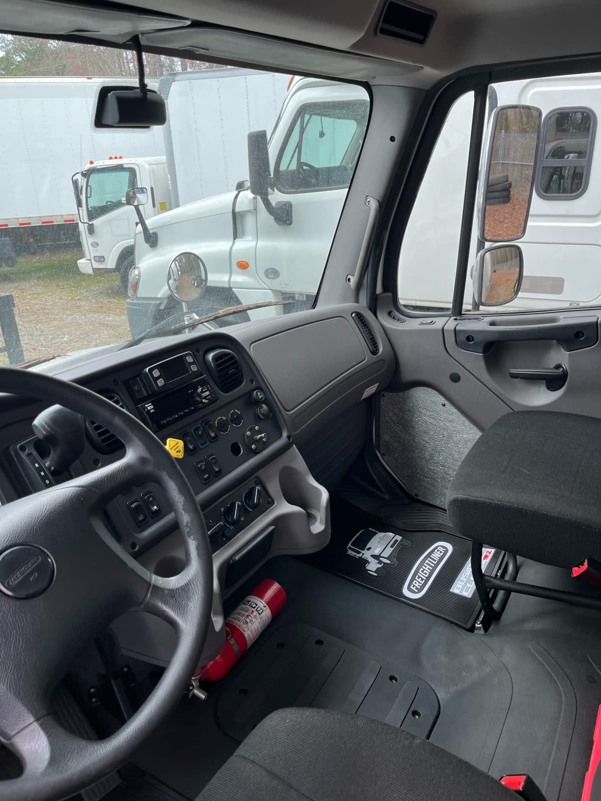 2019 Freightliner/Mercedes M2 106 862643