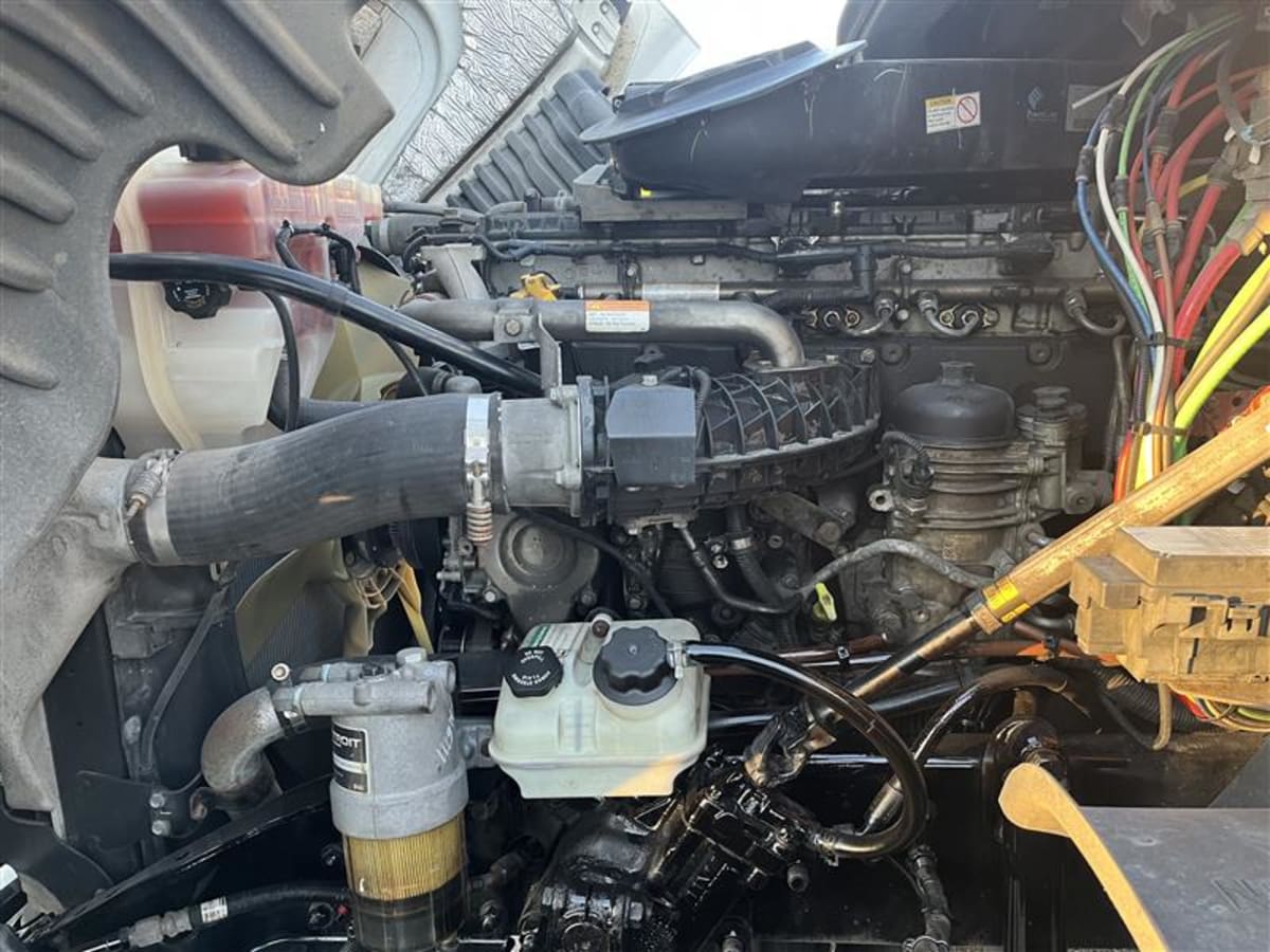 2019 Freightliner - image 8