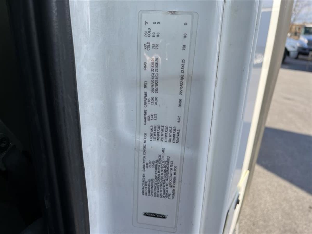 2019 Freightliner - image 10