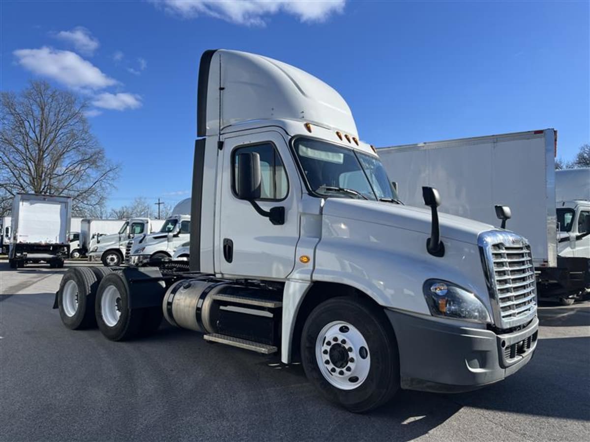 2019 Freightliner - image 3