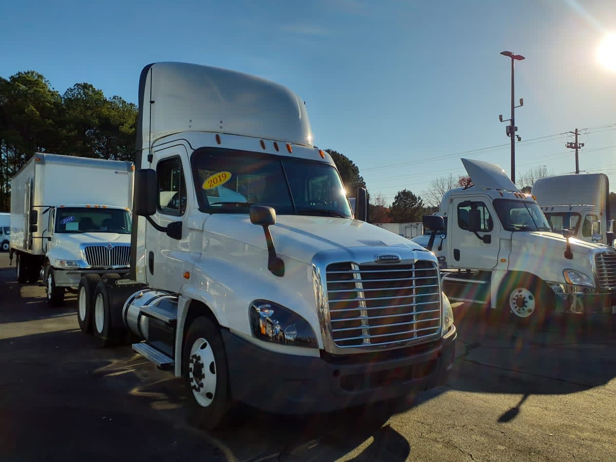 2019 Freightliner/Mercedes CASCADIA 125 862653