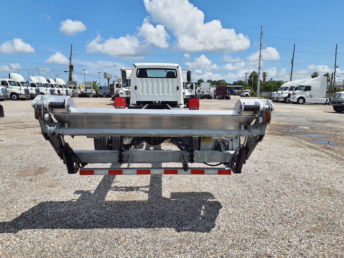 2019 Freightliner/Mercedes M2 106 862689